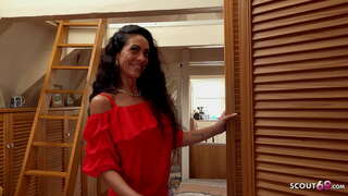 ���ยอรมันสอดแน-ผอมสกปรกอแม่ของล่อลวงที่ยากที่ ASSFUCK ที่ปลอมตัวอย่างานสำหรับเงินสด