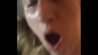 Skoro ráno fajčenie a sex s blond bomba MIlF